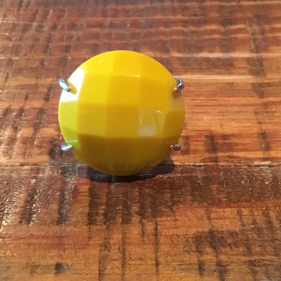 Kendra Scott Yellow Rana Cocktail Ring - Picture 9 of 12